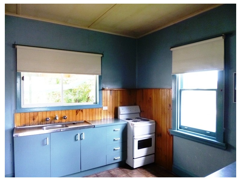 35 Foch Street, Mowbray TAS 7248