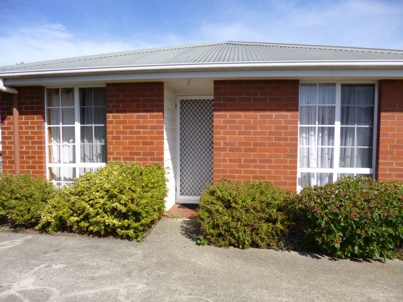 2/72 Alanvale Road, Newnham TAS 7248
