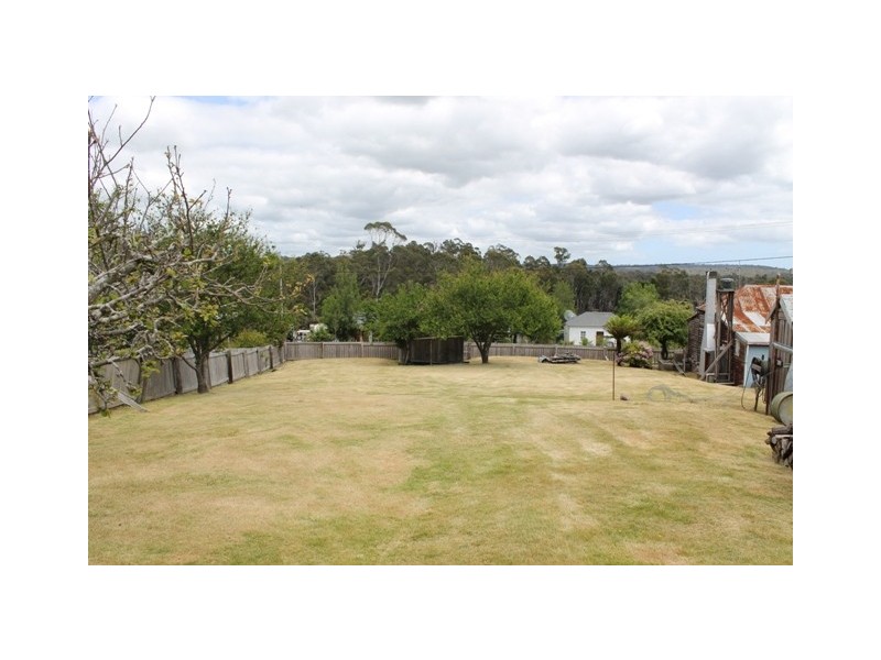 12 Main Road, Pioneer TAS 7264