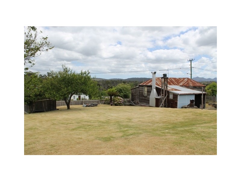 12 Main Road, Pioneer TAS 7264