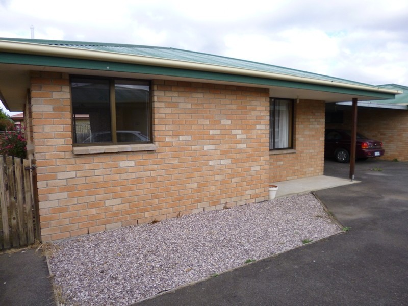 2/6 Norman Court, Newnham TAS 7248