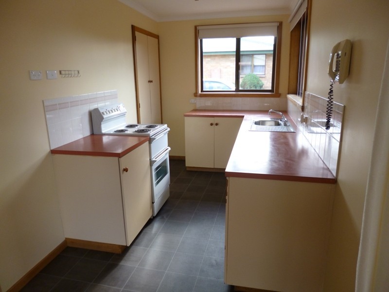 2/6 Norman Court, Newnham TAS 7248