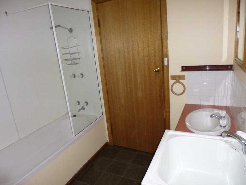 2/6 Norman Court, Newnham TAS 7248