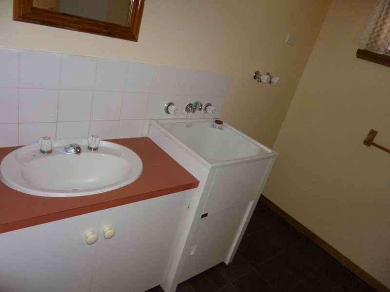 2/6 Norman Court, Newnham TAS 7248