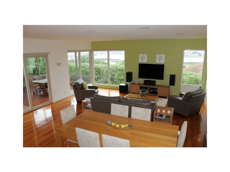 8 Bronte Court, Riverside TAS 7250