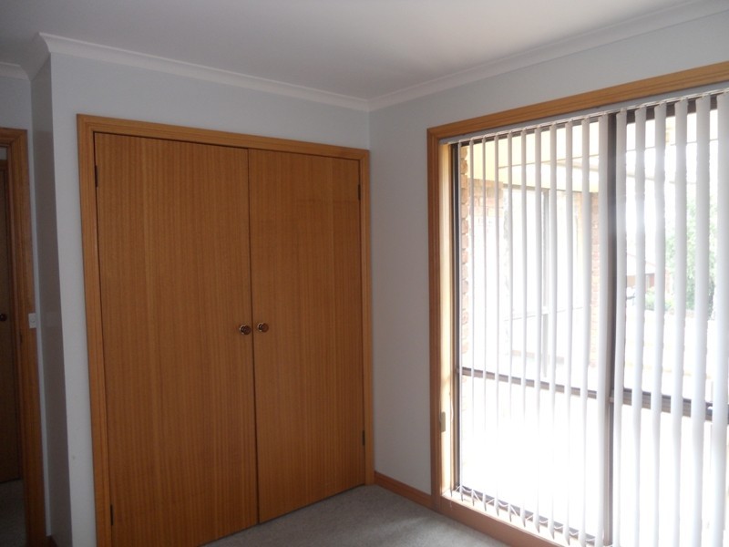 1/12 Sunnyside Crescent, Trevallyn TAS 7250