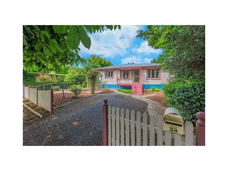 38 West Church Street, Deloraine TAS 7304