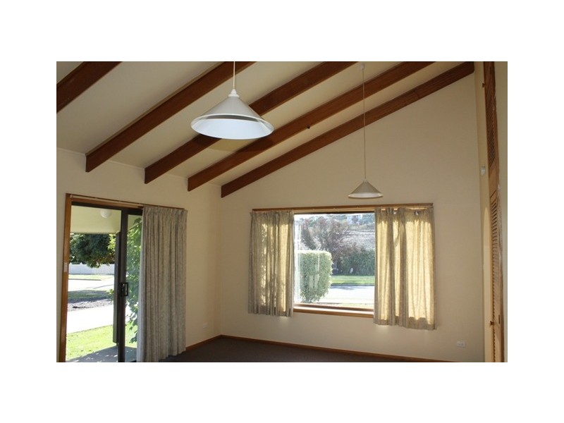 1/69 Franmaree Road, Newnham TAS 7248