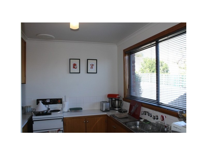 2/71 Franmaree Road, Newnham TAS 7248