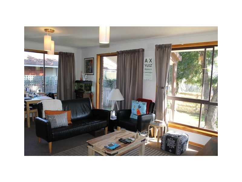 2/71 Franmaree Road, Newnham TAS 7248