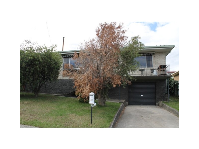 20 Julie Crescent, Newnham TAS 7248