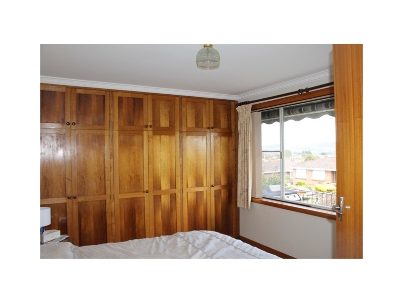 20 Julie Crescent, Newnham TAS 7248