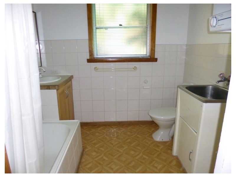 1/22 Connaught Crescent, West Launceston TAS 7250