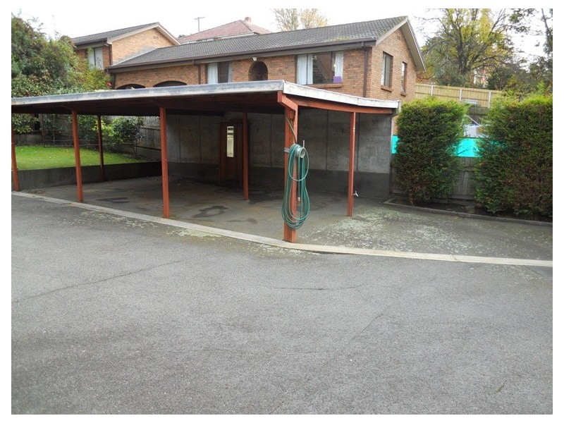 1/22 Connaught Crescent, West Launceston TAS 7250