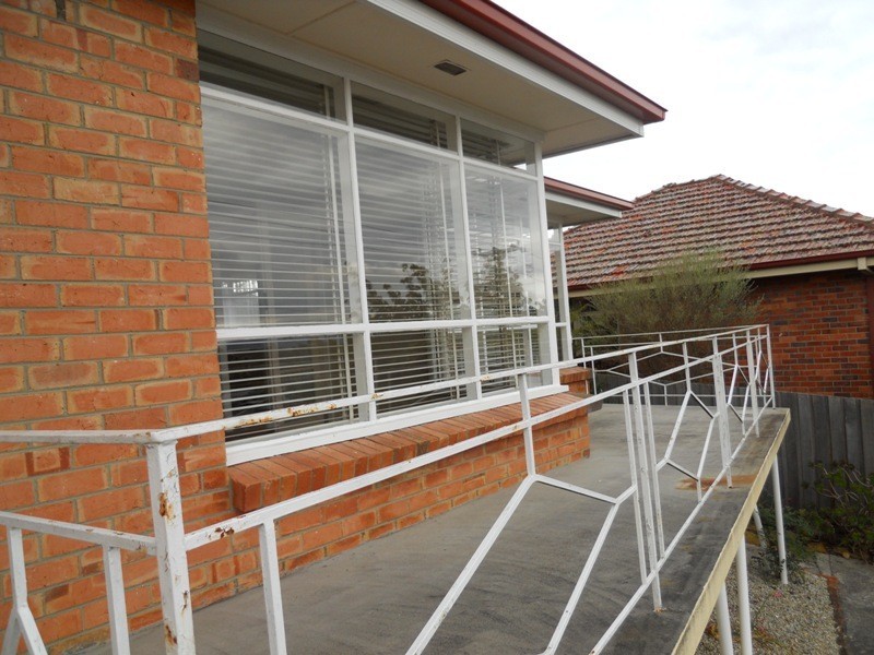 54 Bond Street, Kings Meadows TAS 7249