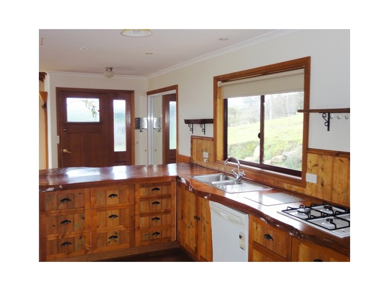 327 Rowleys Hill Road, Karoola TAS 7267