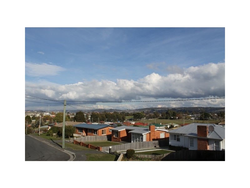 15 Parua Road, Newnham TAS 7248