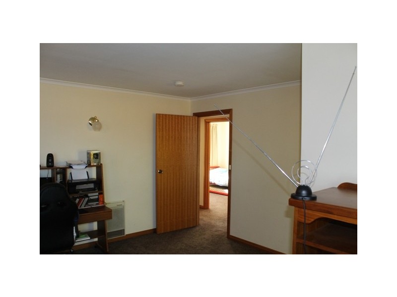 Unit 1 and 2, 14 Commodore Drive, Newnham TAS 7248