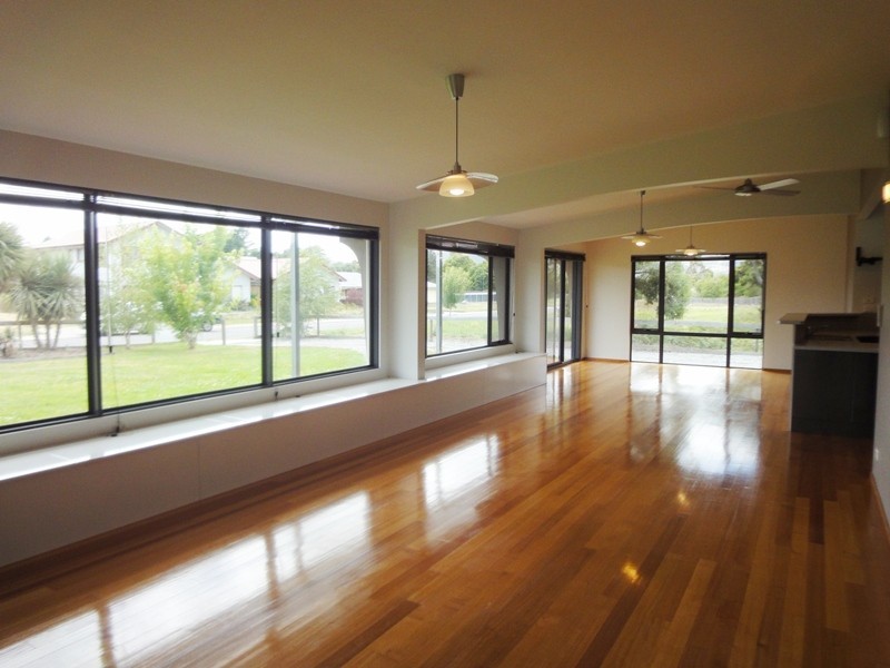 6 Carl Court, Swan Point TAS 7275