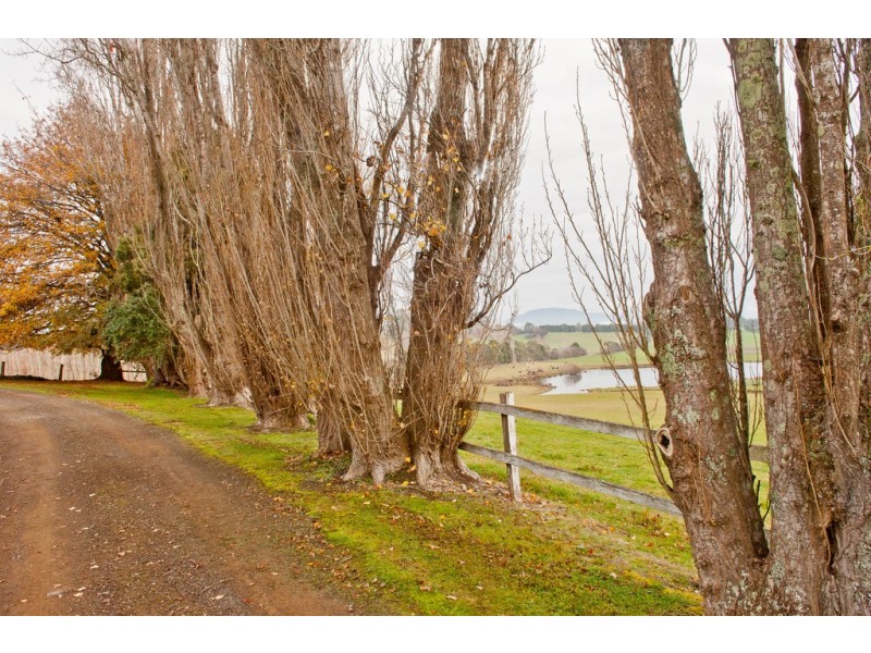 5283 Bass Highway, Deloraine TAS 7304