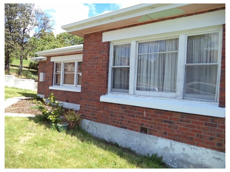 1 Allawah Street, Trevallyn TAS 7250