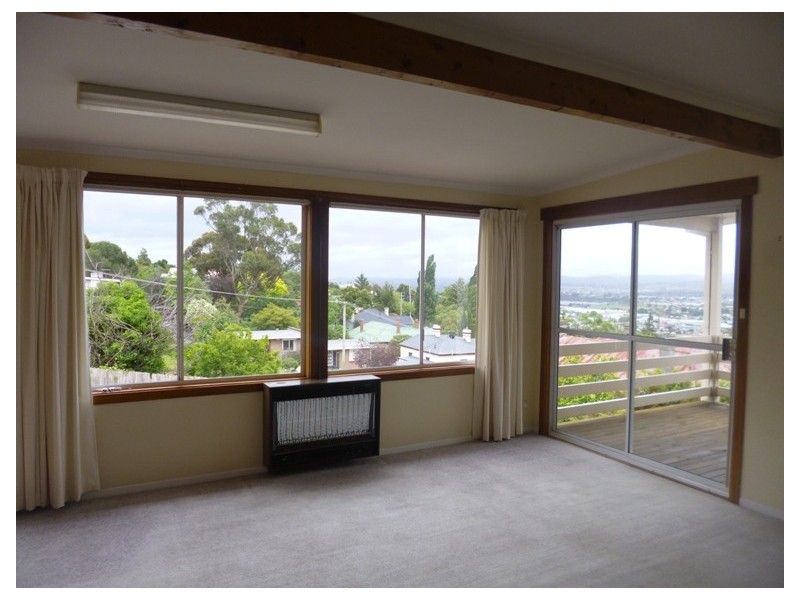 2a Delamere Crescent, Trevallyn TAS 7250