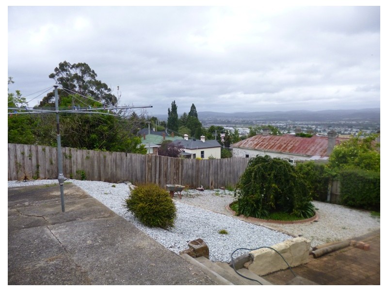 2a Delamere Crescent, Trevallyn TAS 7250