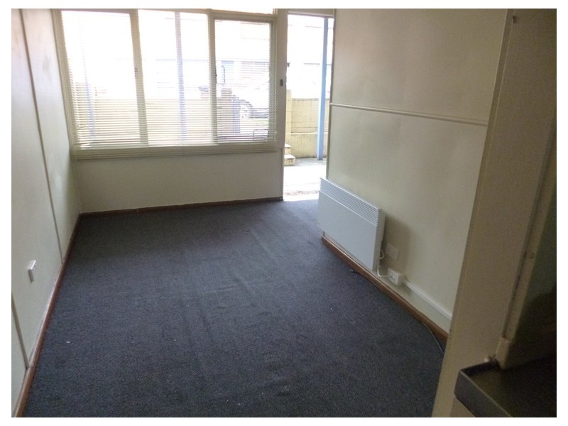 Flat – 10 Thistle Street, South Launceston TAS 7249