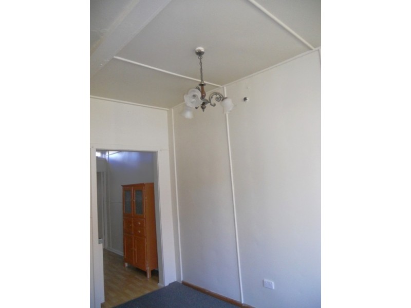Flat – 10 Thistle Street, South Launceston TAS 7249