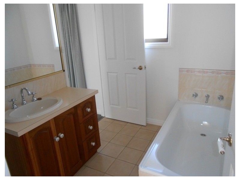 2/8 Yorkshire Court, Prospect TAS 7250