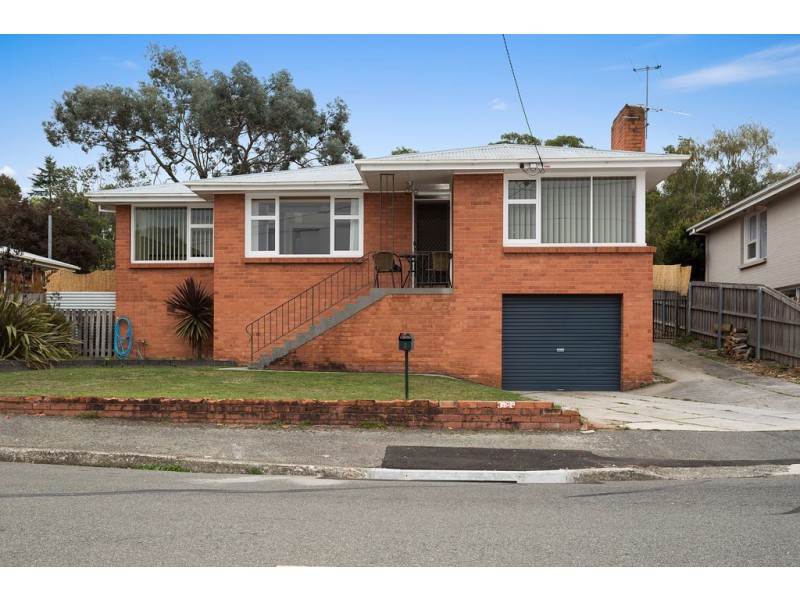 8 Maroney Street, Kings Meadows TAS 7249