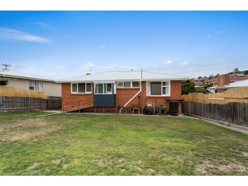 8 Maroney Street, Kings Meadows TAS 7249