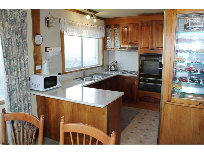 9 Quarantine Road, Kings Meadows TAS 7249