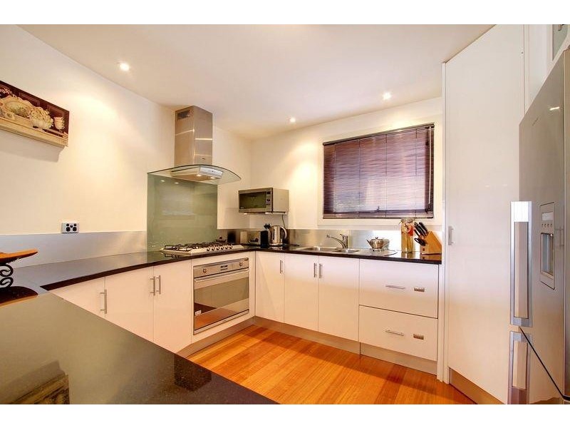 2/5 England Place, Newstead TAS 7250