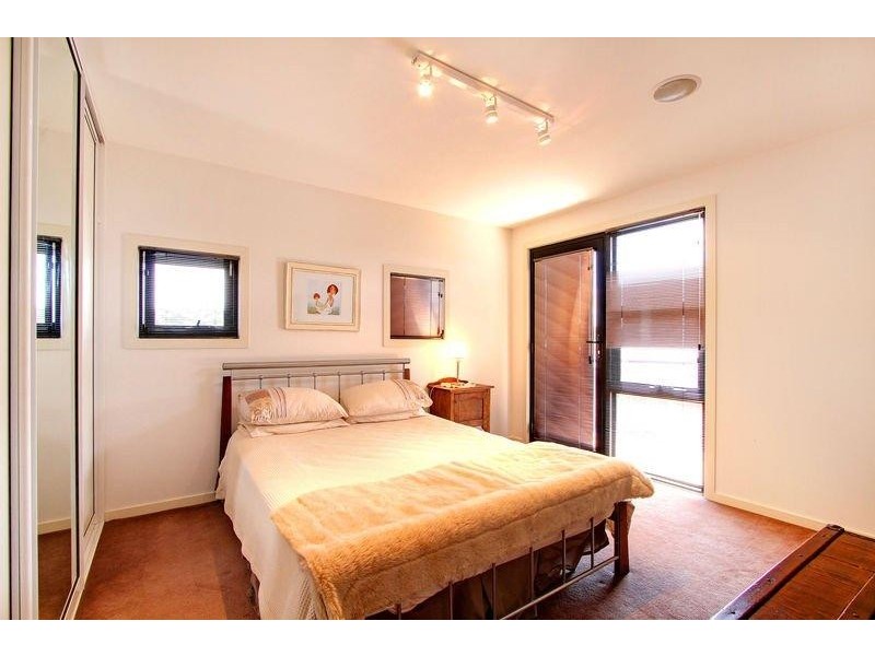 2/5 England Place, Newstead TAS 7250
