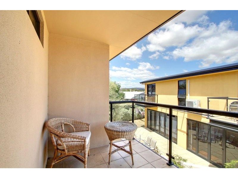 2/5 England Place, Newstead TAS 7250