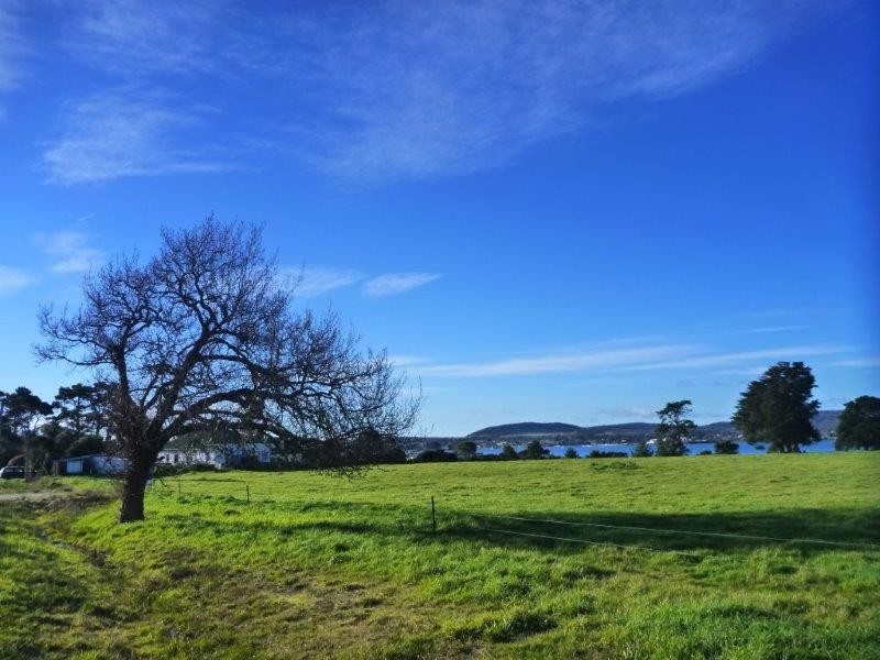 247 Bevic Road, Clarence Point TAS 7270