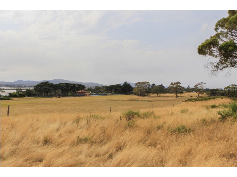 1078 Greens Beach Road, Clarence Point TAS 7270