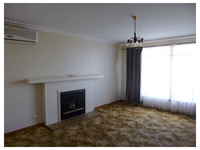 35 Paringa Avenue, Newnham TAS 7248