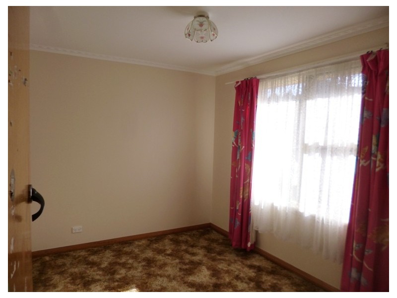 35 Paringa Avenue, Newnham TAS 7248