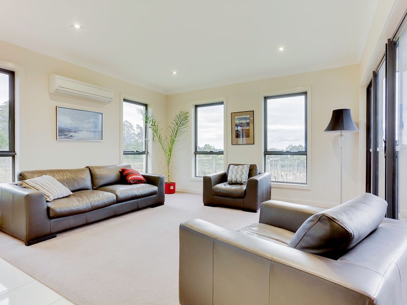 33 Deviot Road, Robigana TAS 7275