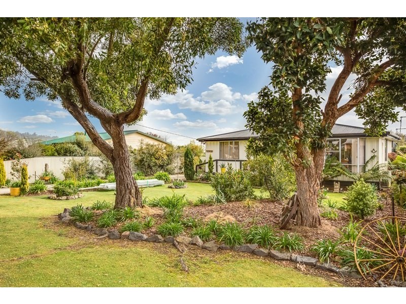 44 Napier Street, Beauty Point TAS 7270