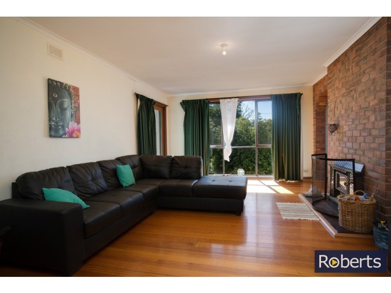 18 Woolston St, Trevallyn TAS 7250