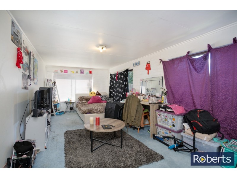 18 Woolston St, Trevallyn TAS 7250