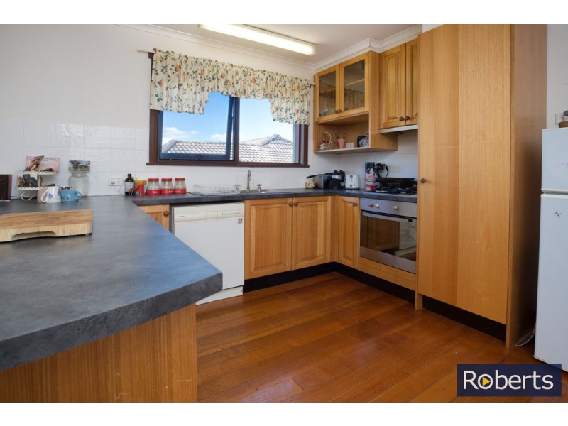 18 Woolston St, Trevallyn TAS 7250