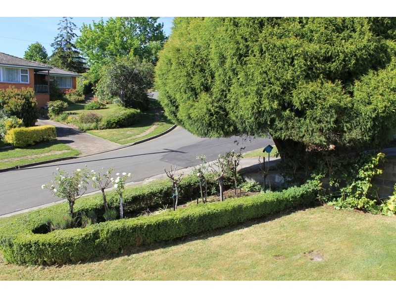 12 Pitten Crief, Riverside TAS 7250