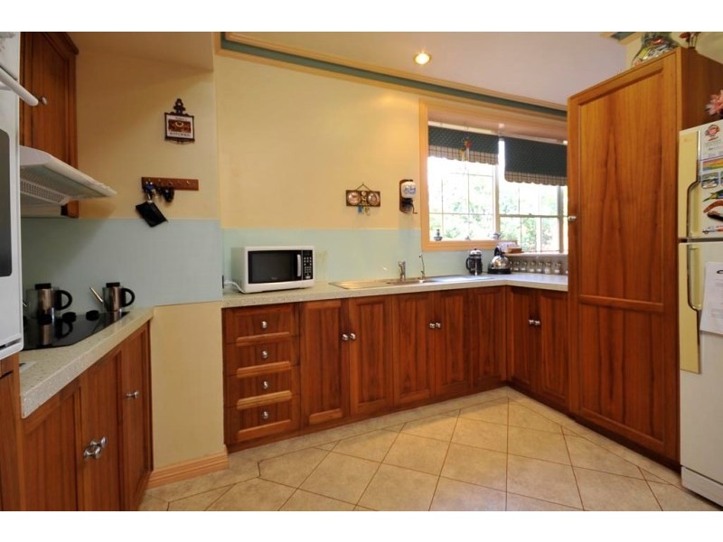 11 St John Crescent, Launceston TAS 7250