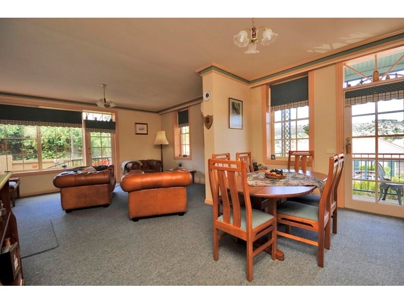 11 St John Crescent, Launceston TAS 7250