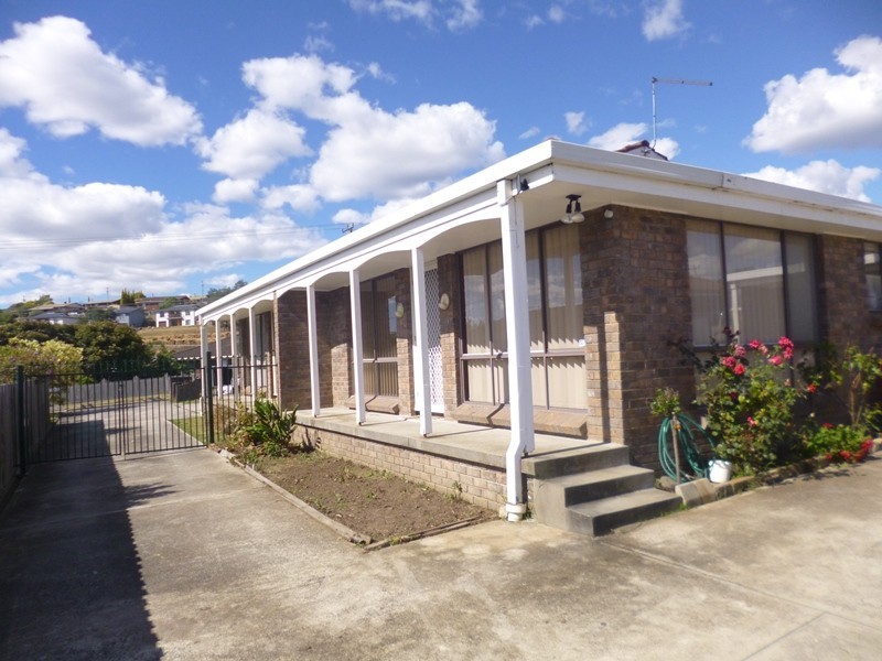 2/73 Franmaree Road, Newnham TAS 7248