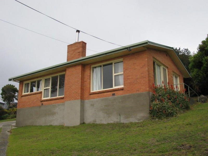 26 Beach Crescent, Greens Beach TAS 7270